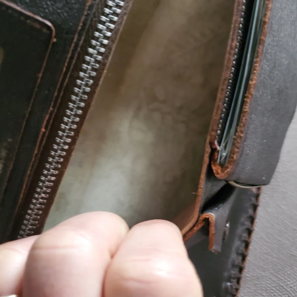 Diamond Brown Genuine  Leather Wallet with Embossed Design Mens